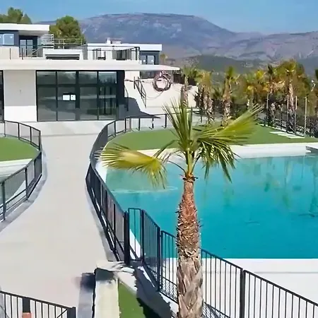 Solymar In Hills Luxury And Comfort !